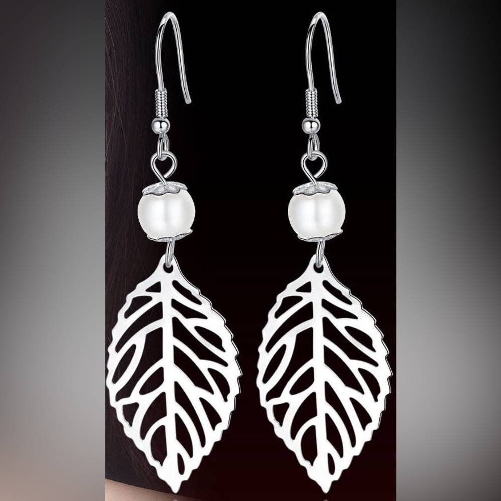 Pearl Leaf Drops